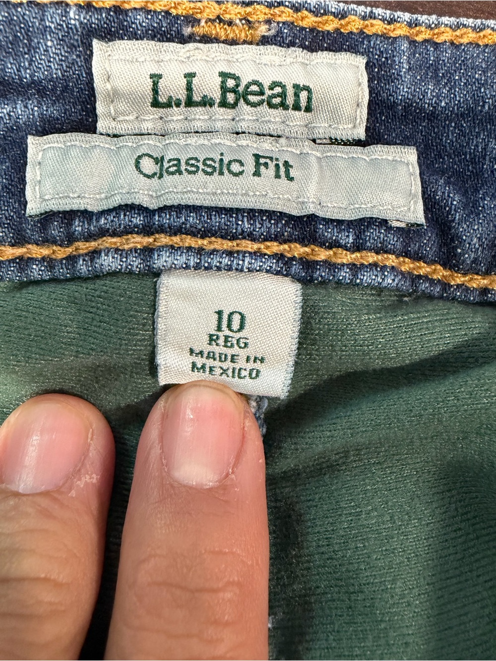 L.L. Bean Women's Straight-Leg Jeans in Mid Blue - Picture 3 of 4